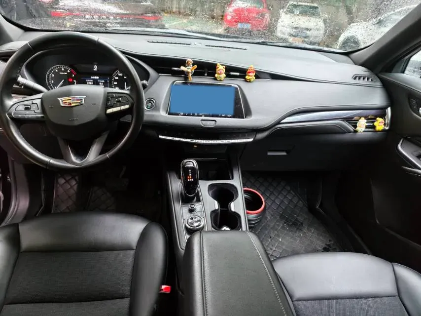 2022 Cadillac XT4 2.0T 237HP L4 9AT,autocango,china used car exporter,china ev exporter,chinese used car exporter,chinese used ev exporter