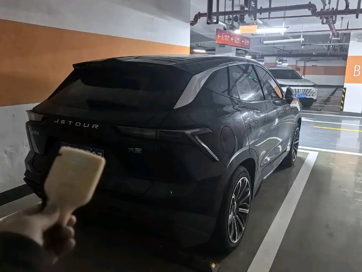 2022 Jetour DASHING 1.6T 197HP L4 7DCT,autocango,china used car exporter,china ev exporter,chinese used car exporter,chinese used ev exporter