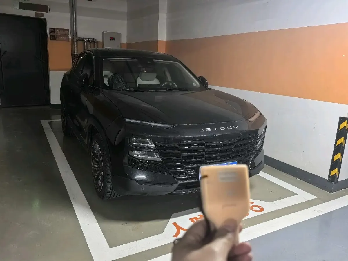 2022 Jetour DASHING 1.6T 197HP L4 7DCT,autocango,china used car exporter,china ev exporter,chinese used car exporter,chinese used ev exporter