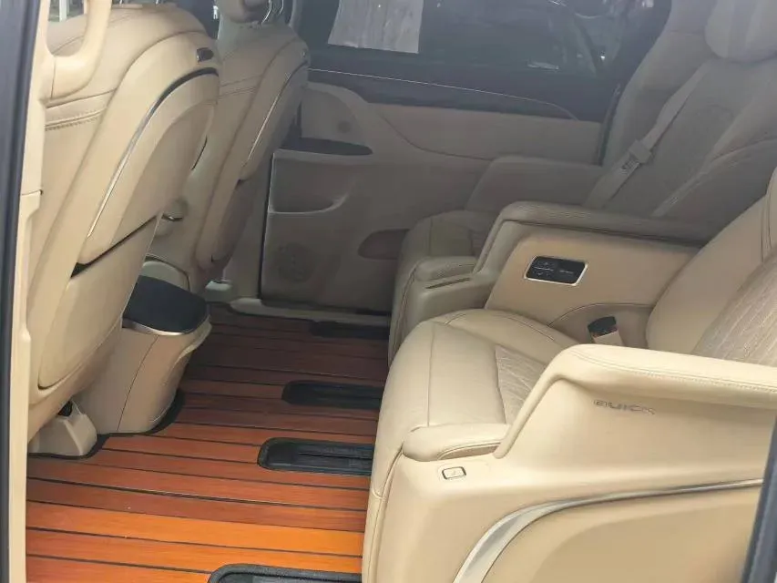 2023 Buick GL8 2.0T 237HP L4 9AT,autocango,china used car exporter,china ev exporter,chinese used car exporter,chinese used ev exporter