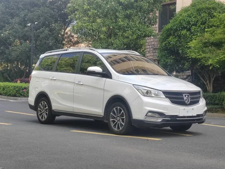 2019 BaoJun 730 1.5T 151HP L4 CVT,autocango,china used car exporter,china ev exporter,chinese used car exporter,chinese used ev exporter