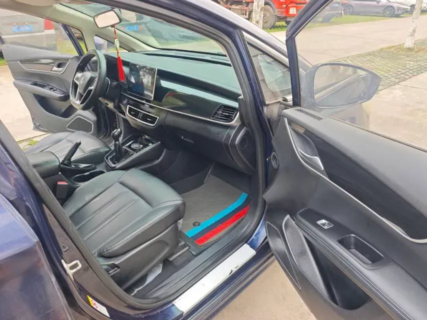 2019 BYD Song MAX 1.5T 160HP L4 6MT,autocango,china used car exporter,china ev exporter,chinese used car exporter,chinese used ev exporter