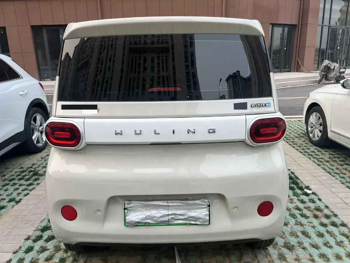 2024 WuLing HongGuang MINI EV BEV 17.3KWH,autocango,china used car exporter,china ev exporter,chinese used car exporter,chinese used ev exporter