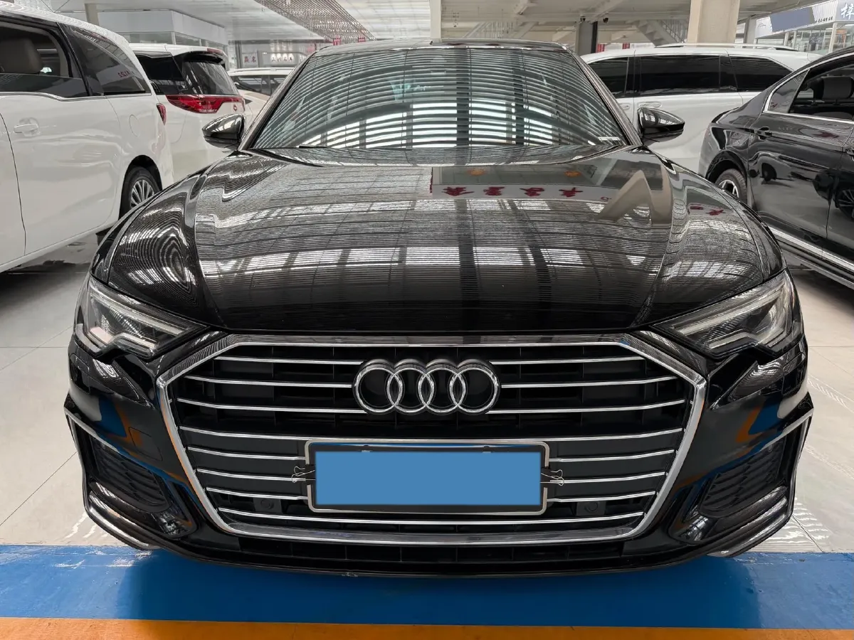 2020 Audi A6L 2.0T 190HP L4 7DCT,autocango,china used car exporter,china ev exporter,chinese used car exporter,chinese used ev exporter