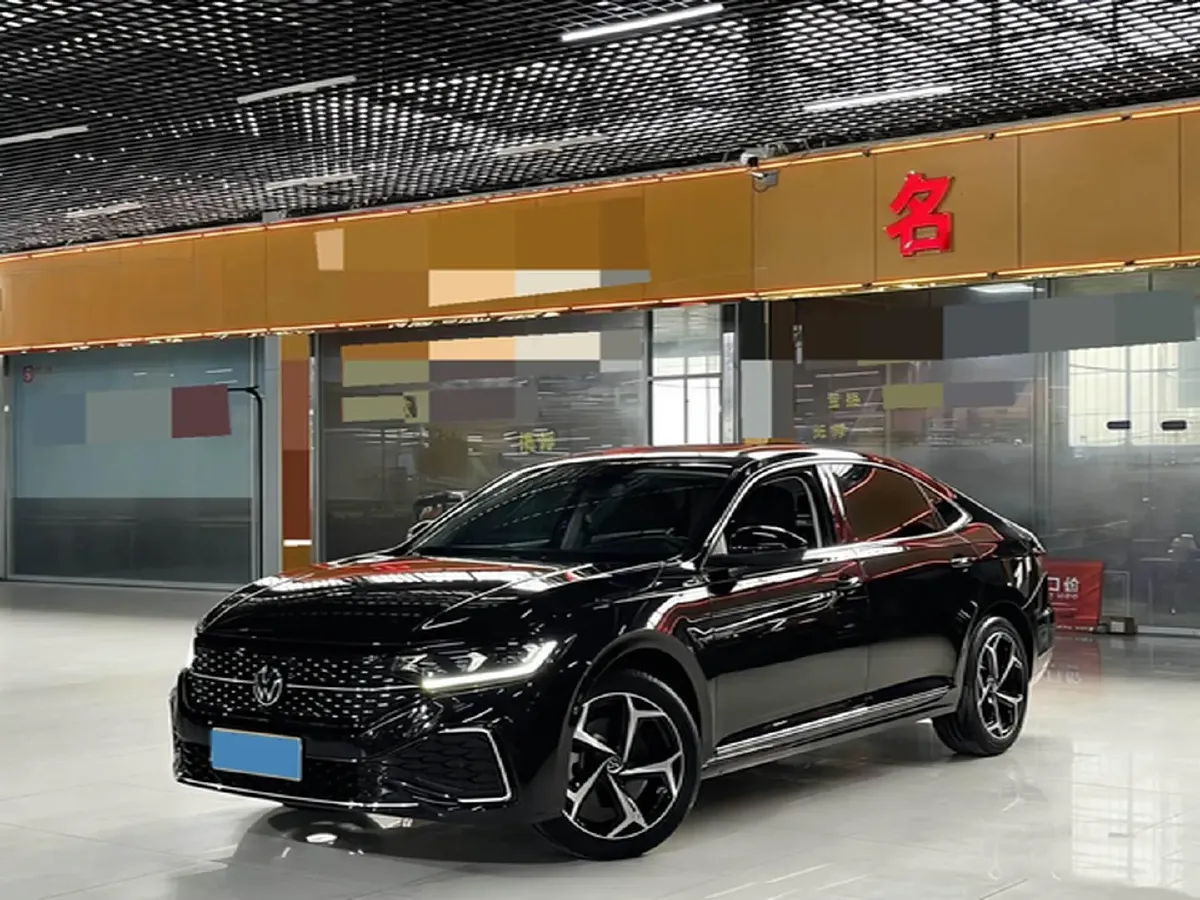 2024 Volkswagen Passat 2.0T 186HP L4 7DCT,autocango,china used car exporter,china ev exporter,chinese used car exporter,chinese used ev exporter