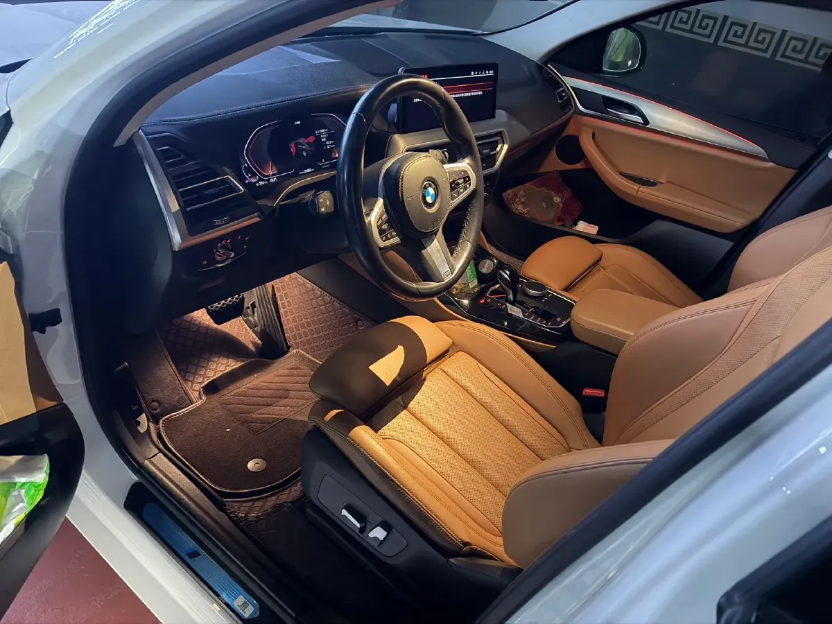 2022 BMW X4 2.0T 245HP L4 8AT,autocango,china used car exporter,china ev exporter,chinese used car exporter,chinese used ev exporter