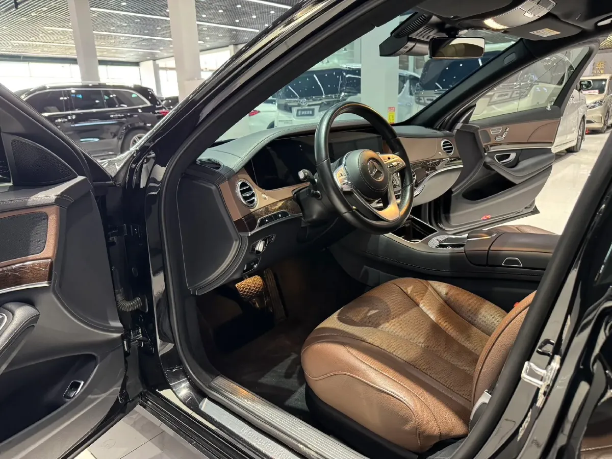 2020 Mercedes-Benz S Class 3.0T 299HP L6 9AT,autocango,china used car exporter,china ev exporter,chinese used car exporter,chinese used ev exporter