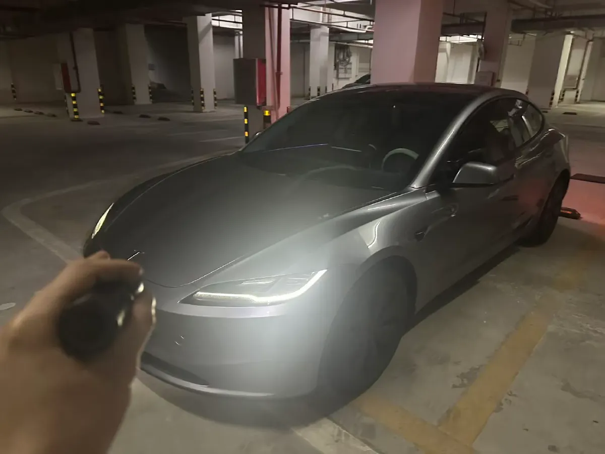 2025 Tesla Model 3 BEV 62.5KWH,autocango,china used car exporter,china ev exporter,chinese used car exporter,chinese used ev exporter