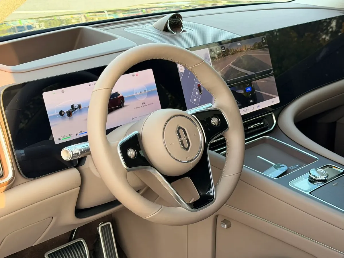 2025 AITO AITO M9 REEV 160HP REEV 52KWH,autocango,china used car exporter,china ev exporter,chinese used car exporter,chinese used ev exporter