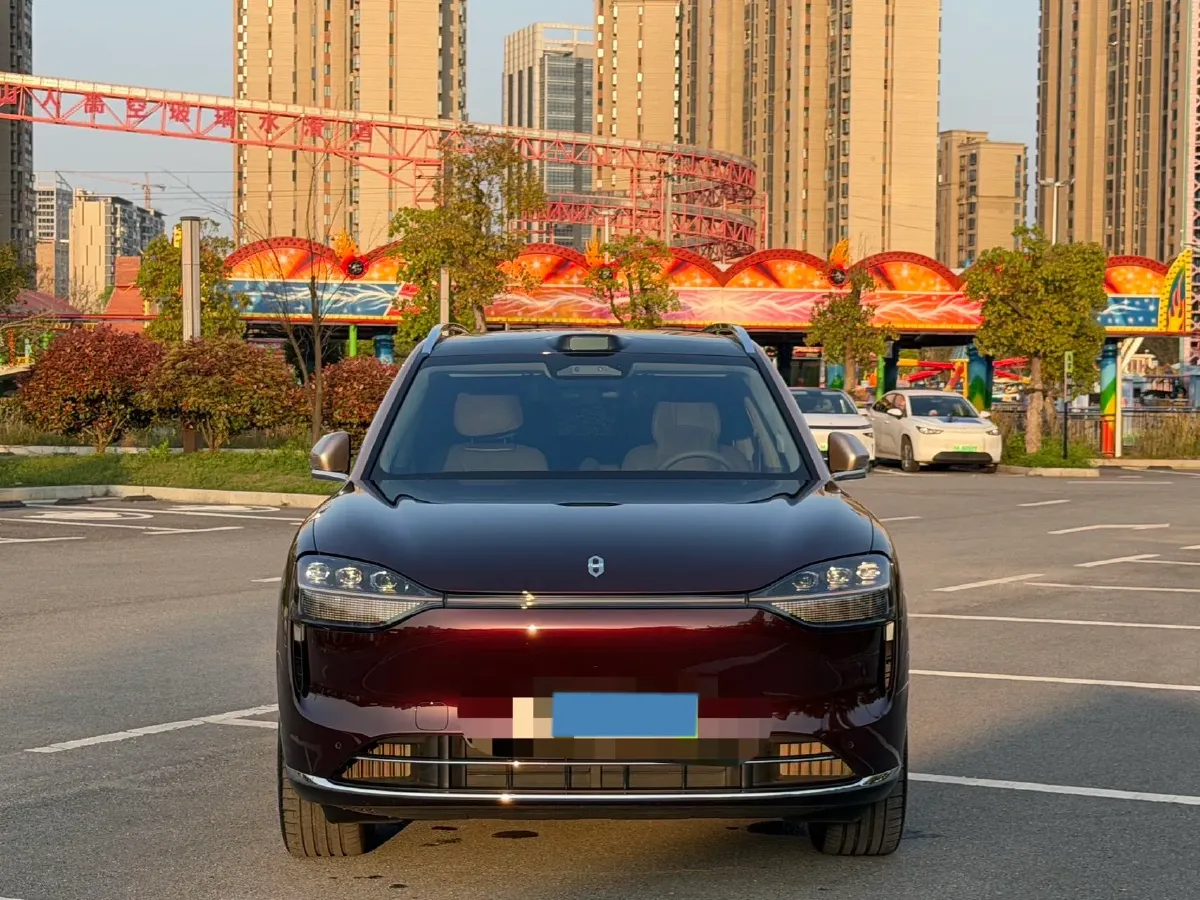 2025 AITO AITO M9 REEV 160HP REEV 52KWH,autocango,china used car exporter,china ev exporter,chinese used car exporter,chinese used ev exporter
