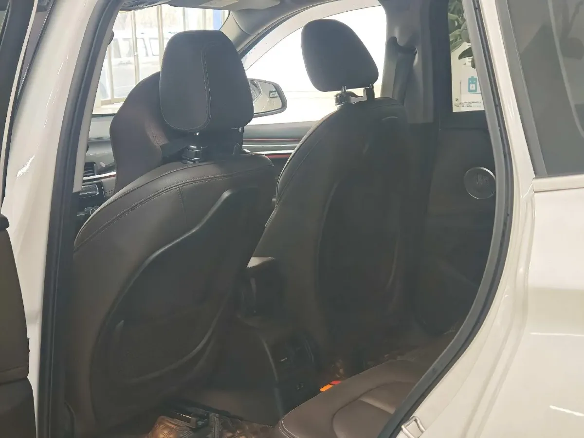 2021 BMW X1 2.0T 192HP L4 8AT,autocango,china used car exporter,china ev exporter,chinese used car exporter,chinese used ev exporter