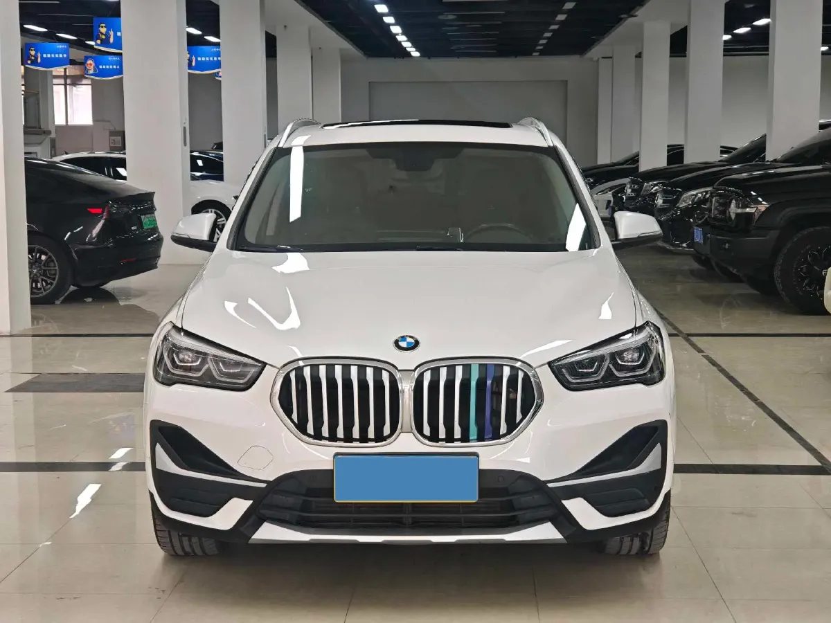 2021 BMW X1 2.0T 192HP L4 8AT,autocango,china used car exporter,china ev exporter,chinese used car exporter,chinese used ev exporter