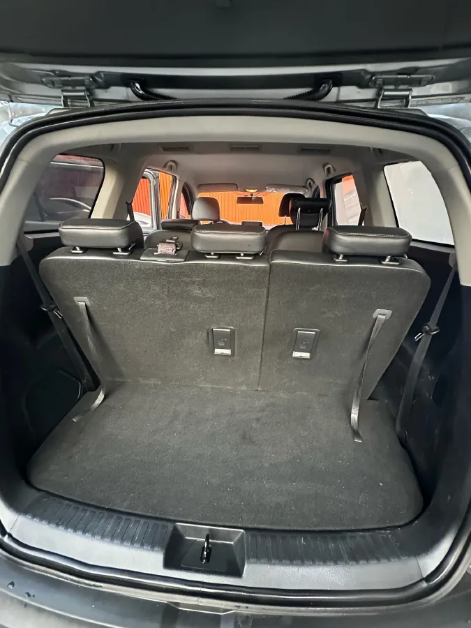 2019 WuLing HongGuang S3 1.5L 99HP L4 6MT,autocango,china used car exporter,china ev exporter,chinese used car exporter,chinese used ev exporter