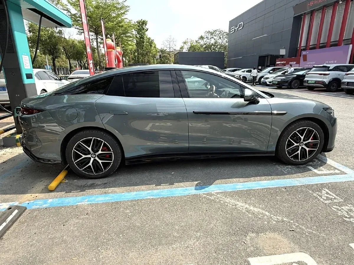 2025 BYD HanL 1.5T 156HP L4 E-CVT PHEV,autocango,china used car exporter,china ev exporter,chinese used car exporter,chinese used ev exporter