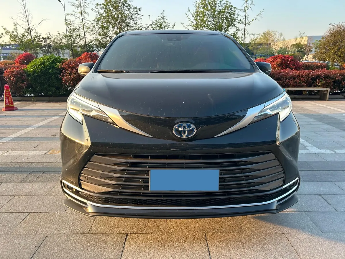2021 Toyota Sienna 2.5L 192HP L4 E-CVT Hybrid,autocango,china used car exporter,china ev exporter,chinese used car exporter,chinese used ev exporter