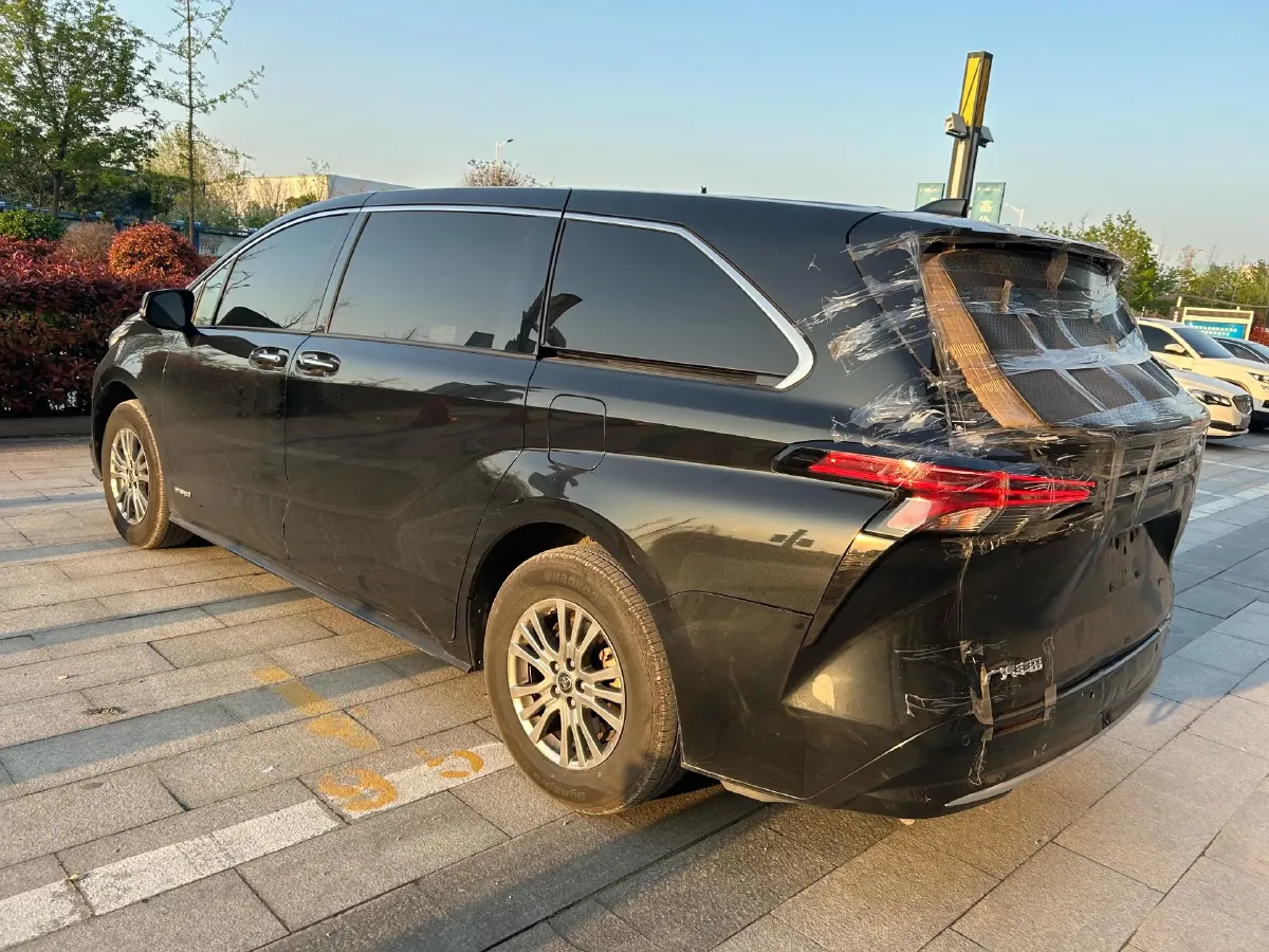 2021 Toyota Sienna 2.5L 192HP L4 E-CVT Hybrid,autocango,china used car exporter,china ev exporter,chinese used car exporter,chinese used ev exporter