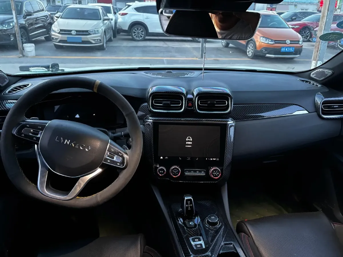 2018 Toyota C-HR 2.0L 171HP L4 CVT,autocango,china used car exporter,china ev exporter,chinese used car exporter,chinese used ev exporter