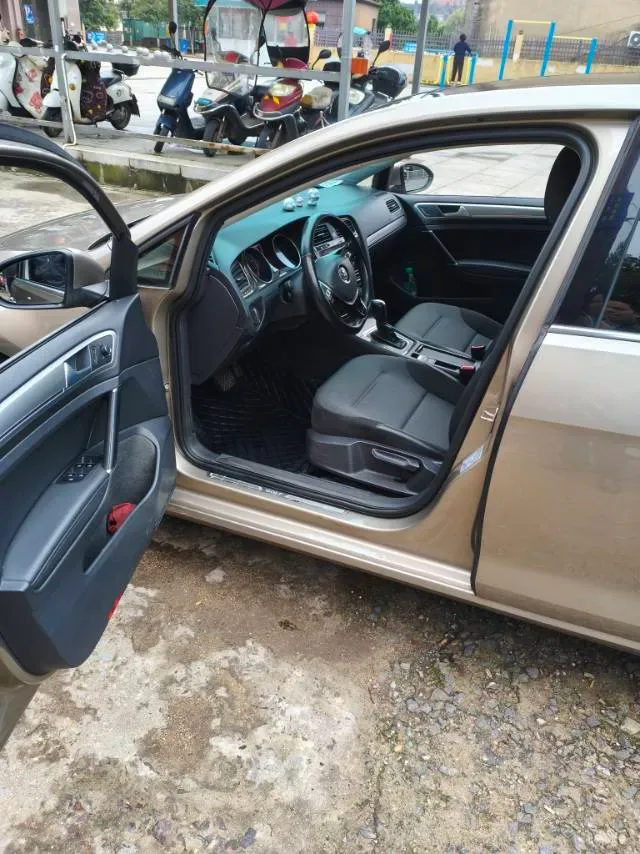 2018 Volkswagen Golf 1.6L 110HP L4 6AT,autocango,china used car exporter,china ev exporter,chinese used car exporter,chinese used ev exporter