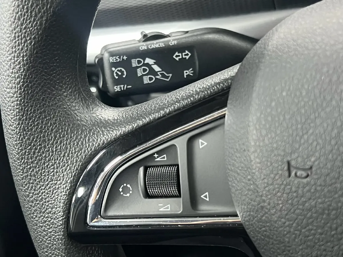 2022 Skoda Kamiq 1.5L 112HP L4 6AT,autocango,china used car exporter,china ev exporter,chinese used car exporter,chinese used ev exporter