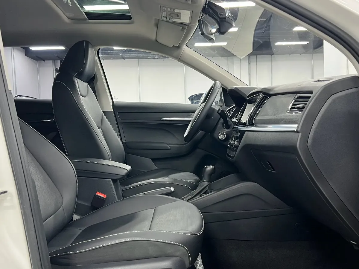 2022 Skoda Kamiq 1.5L 112HP L4 6AT,autocango,china used car exporter,china ev exporter,chinese used car exporter,chinese used ev exporter