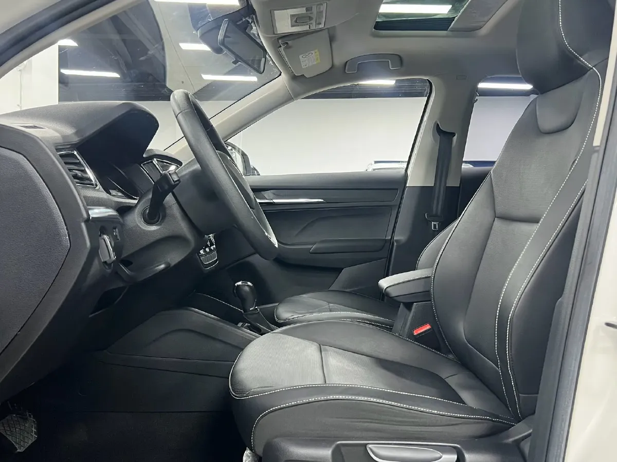 2022 Skoda Kamiq 1.5L 112HP L4 6AT,autocango,china used car exporter,china ev exporter,chinese used car exporter,chinese used ev exporter