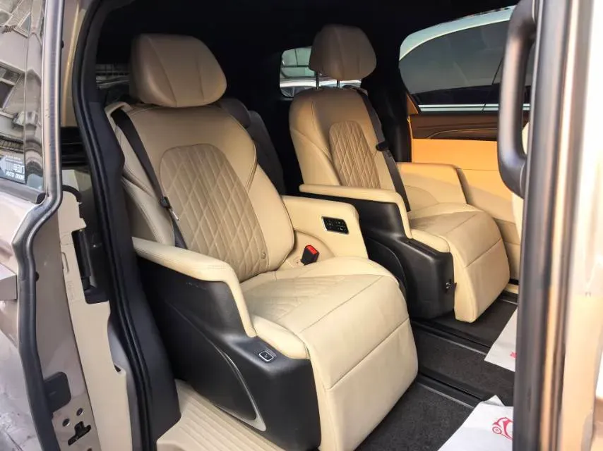 2022 Buick GL8 2.0T 237HP L4 9AT,autocango,china used car exporter,china ev exporter,chinese used car exporter,chinese used ev exporter