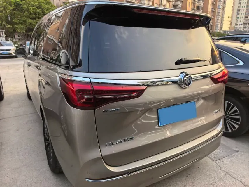 2022 Buick GL8 2.0T 237HP L4 9AT,autocango,china used car exporter,china ev exporter,chinese used car exporter,chinese used ev exporter