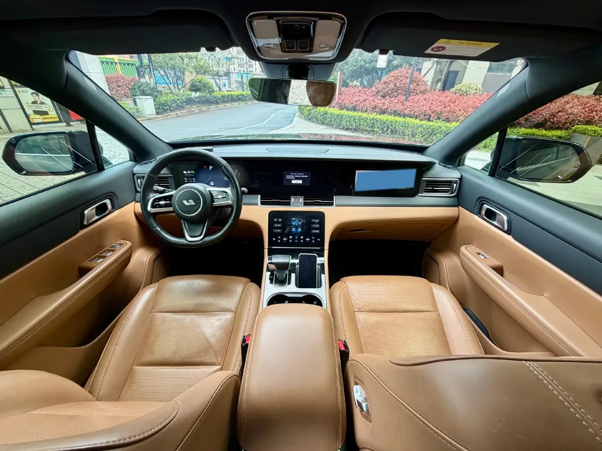 2021 Li ONE Range Extended 131HP REEV 40.5KWH,autocango,china used car exporter,china ev exporter,chinese used car exporter,chinese used ev exporter