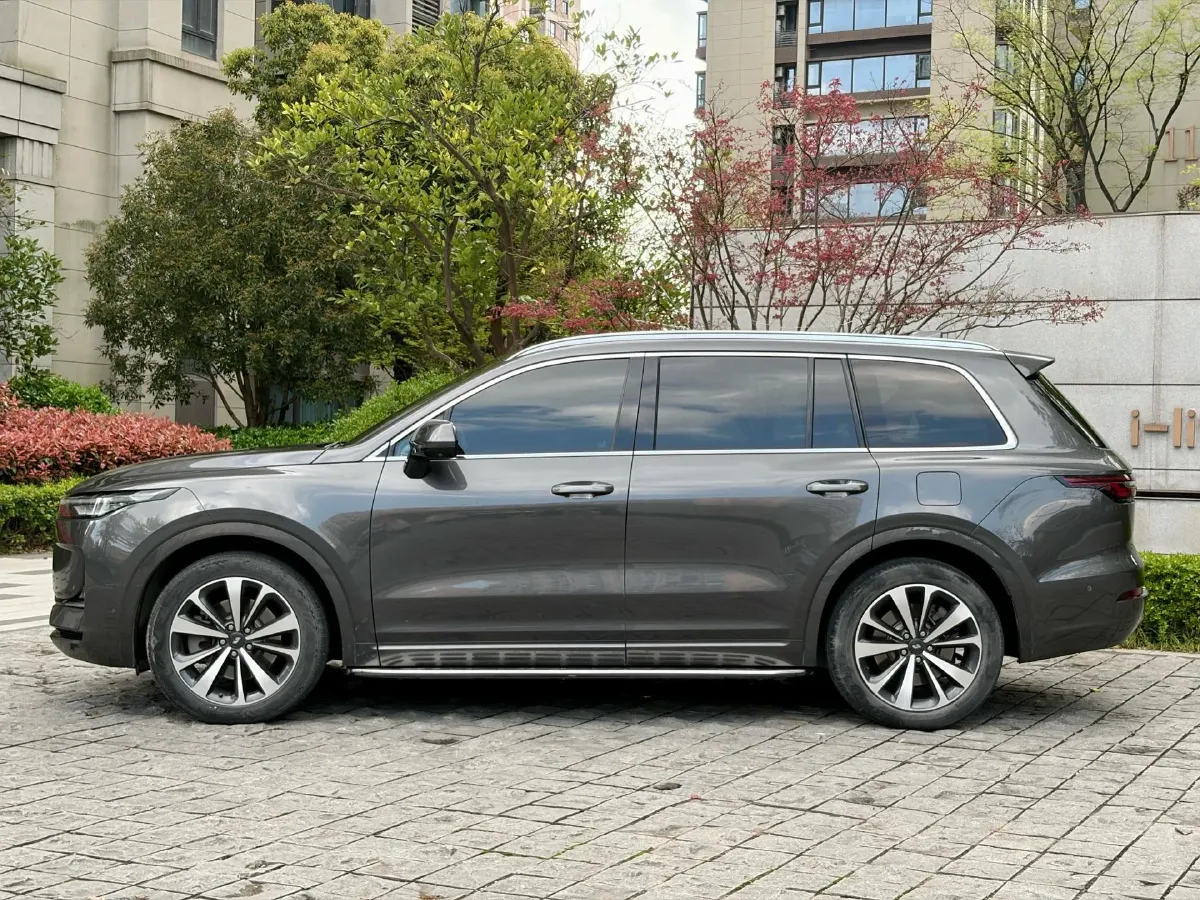 2021 Li ONE Range Extended 131HP REEV 40.5KWH,autocango,china used car exporter,china ev exporter,chinese used car exporter,chinese used ev exporter