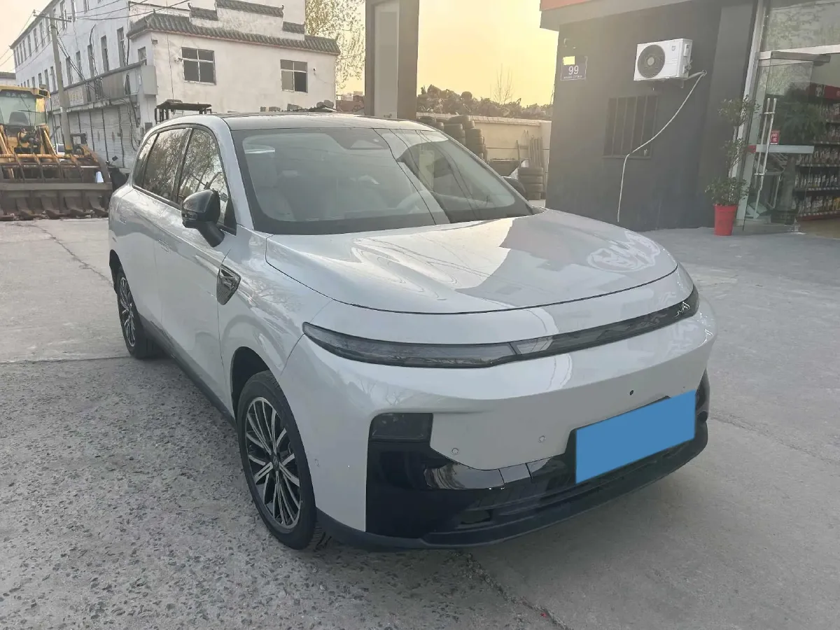2025 Leapmotor B10 BEV 67.1KWH,autocango,china used car exporter,china ev exporter,chinese used car exporter,chinese used ev exporter
