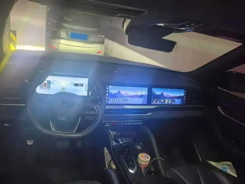 2024 Geely Monjaro 2.0T 218HP L4 7DCT,autocango,china used car exporter,china ev exporter,chinese used car exporter,chinese used ev exporter