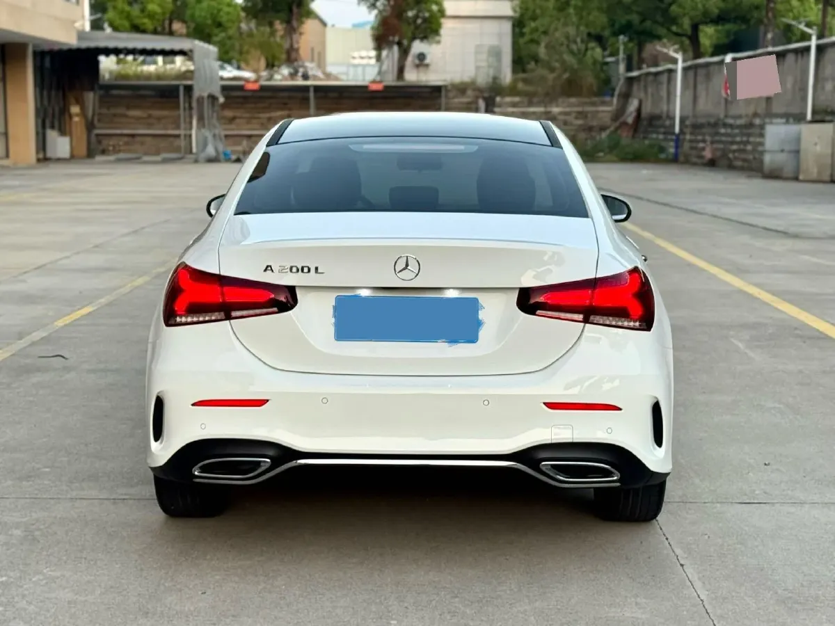2021 Mercedes-Benz A Class 1.3T 163HP L4 7DCT,autocango,china used car exporter,china ev exporter,chinese used car exporter,chinese used ev exporter