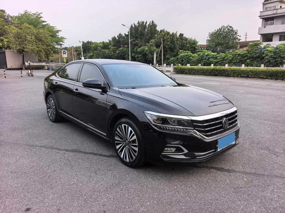2020 Volkswagen Passat 2.0T 186HP L4 7DCT,autocango,china used car exporter,china ev exporter,chinese used car exporter,chinese used ev exporter