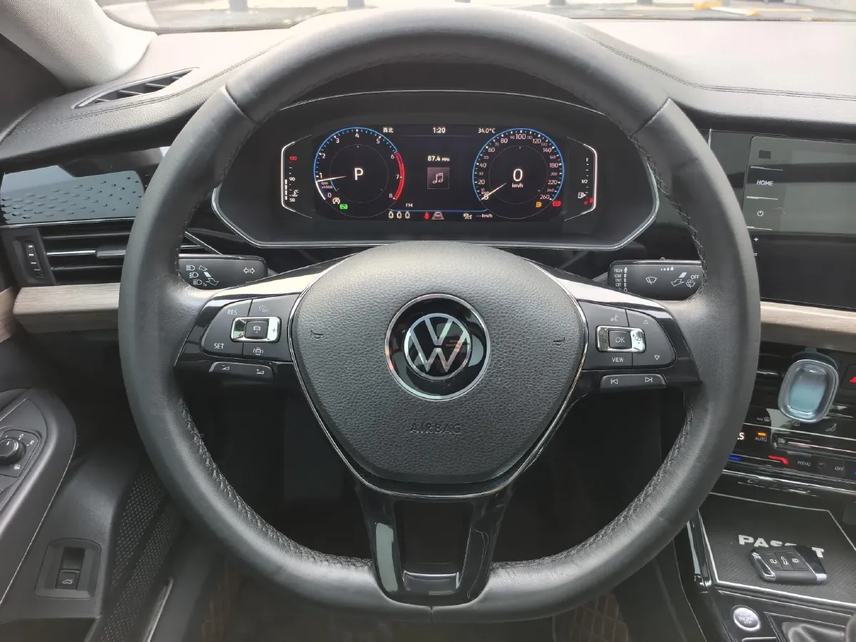 2020 Volkswagen Passat 2.0T 186HP L4 7DCT,autocango,china used car exporter,china ev exporter,chinese used car exporter,chinese used ev exporter