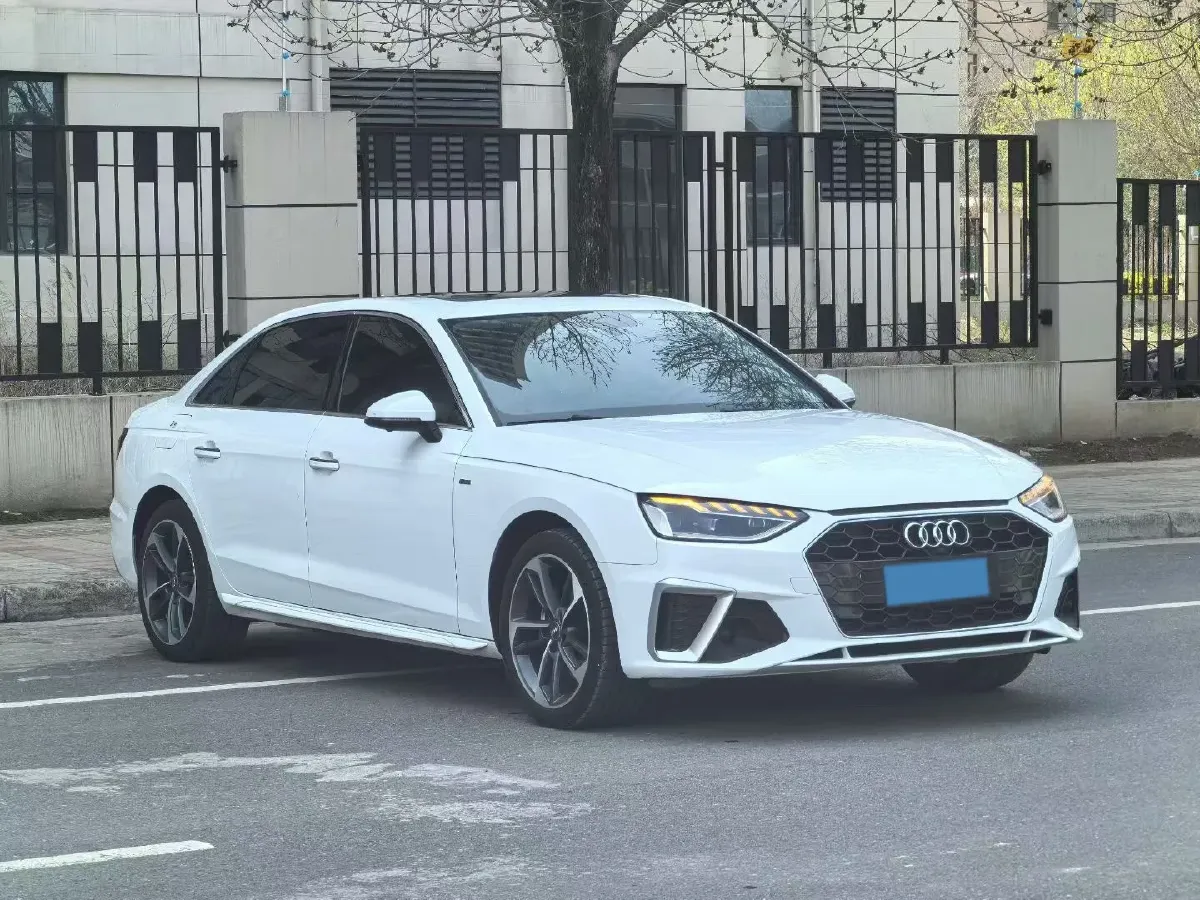 2019 Audi A4L 2.0T 190HP L4 7DCT,autocango,china used car exporter,china ev exporter,chinese used car exporter,chinese used ev exporter