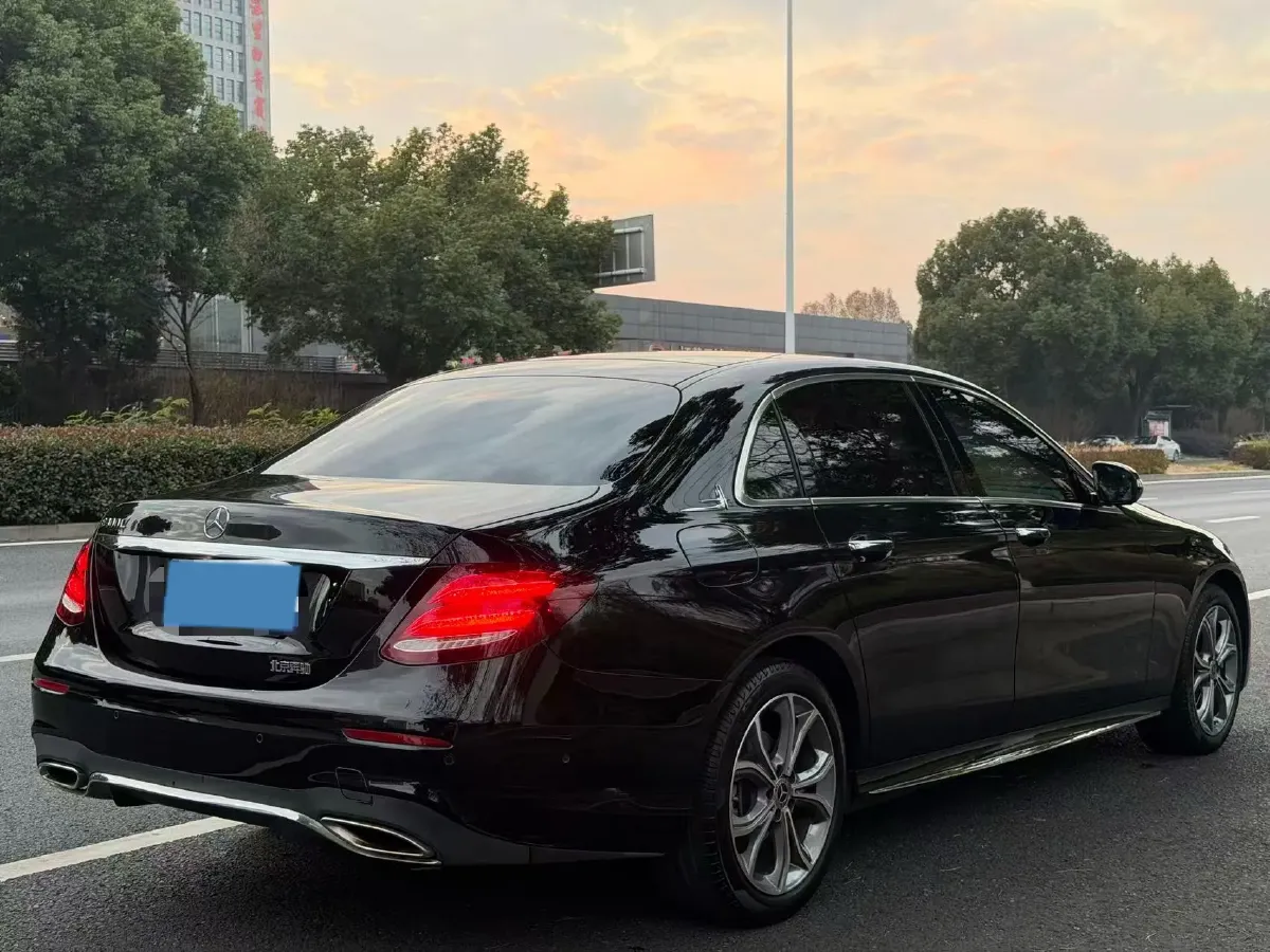 2020 Mercedes-Benz E Class 2.0T 258HP L4 9AT,autocango,china used car exporter,china ev exporter,chinese used car exporter,chinese used ev exporter