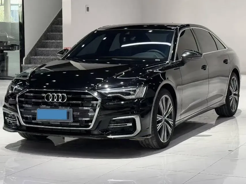 2024 Audi A6L 2.0T 245HP L4 7DCT,autocango,china used car exporter,china ev exporter,chinese used car exporter,chinese used ev exporter