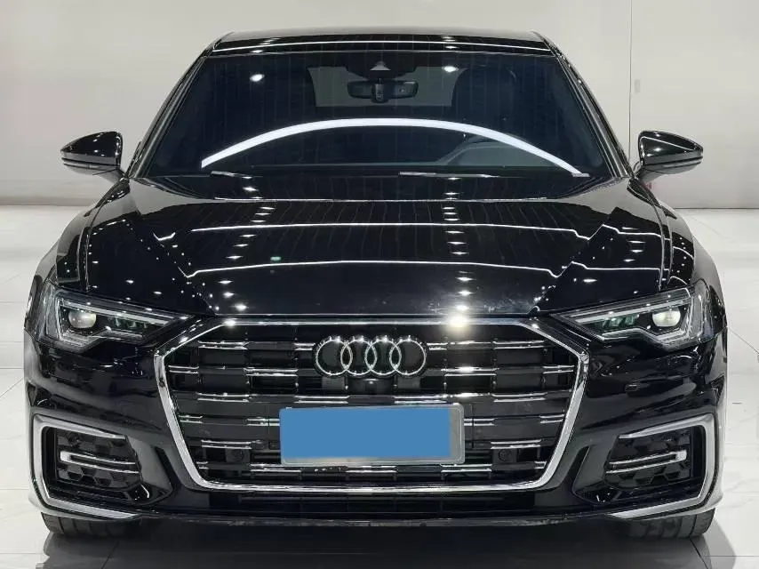 2024 Audi A6L 2.0T 245HP L4 7DCT,autocango,china used car exporter,china ev exporter,chinese used car exporter,chinese used ev exporter