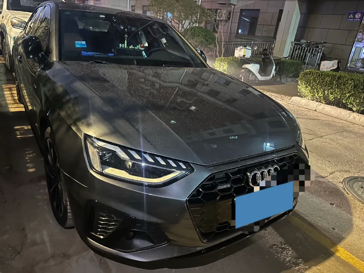 2023 Audi A4L 2.0T 190HP L4 7DCT,autocango,china used car exporter,china ev exporter,chinese used car exporter,chinese used ev exporter