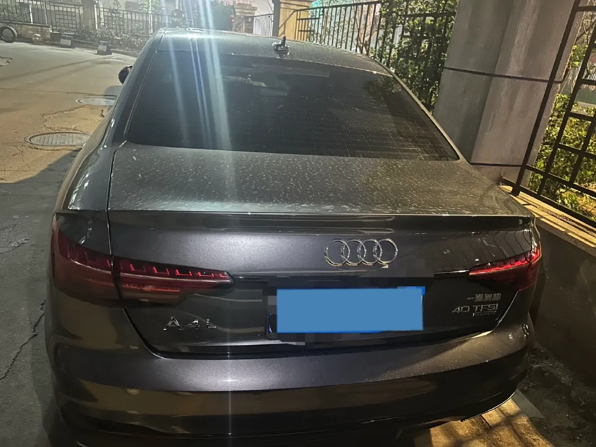 2023 Audi A4L 2.0T 190HP L4 7DCT,autocango,china used car exporter,china ev exporter,chinese used car exporter,chinese used ev exporter