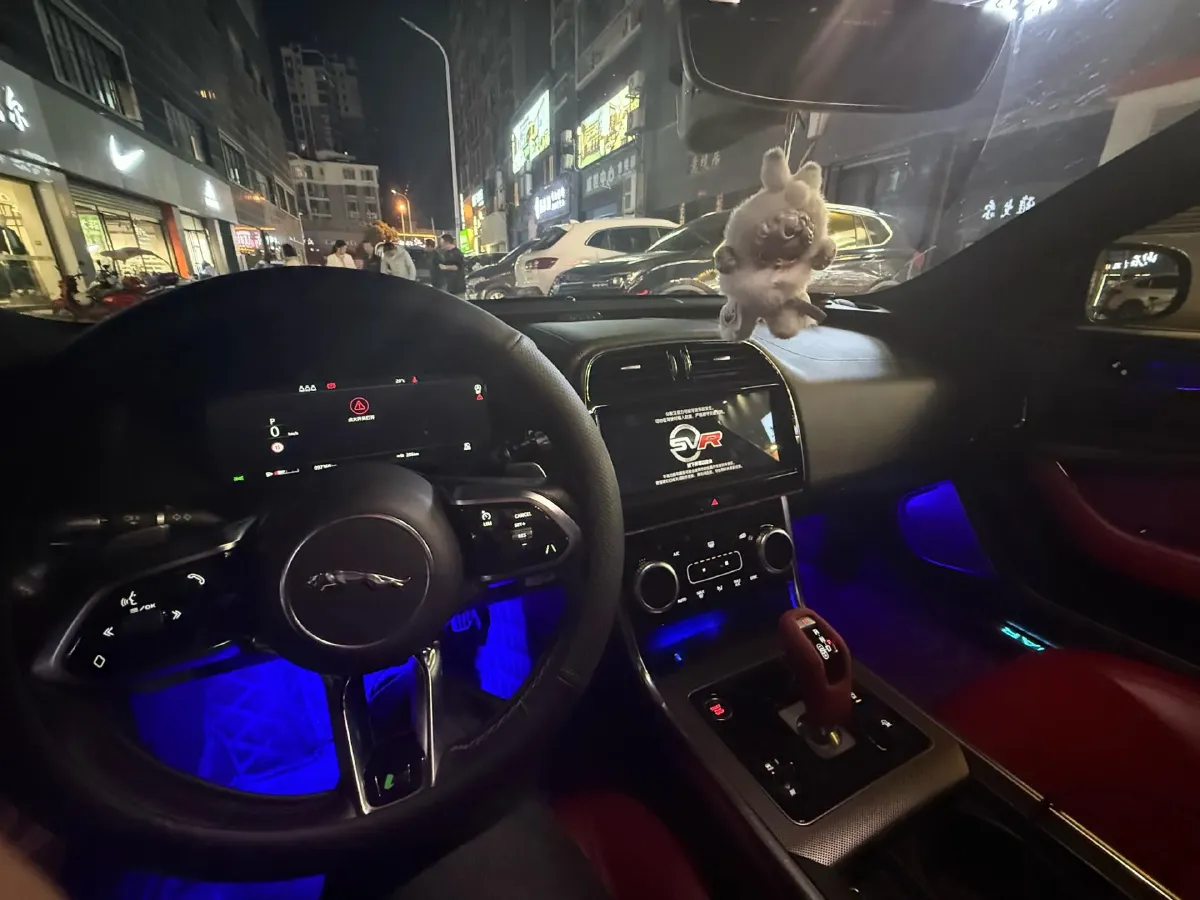 2020 Jaguar XEL 2.0T 200HP L4 8AT,autocango,china used car exporter,china ev exporter,chinese used car exporter,chinese used ev exporter