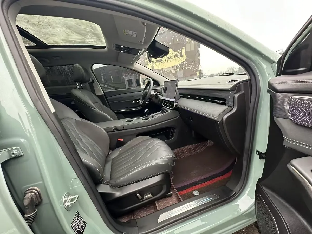 2023 Jetour Traveller 2.0T 254HP L4 7DCT,autocango,china used car exporter,china ev exporter,chinese used car exporter,chinese used ev exporter