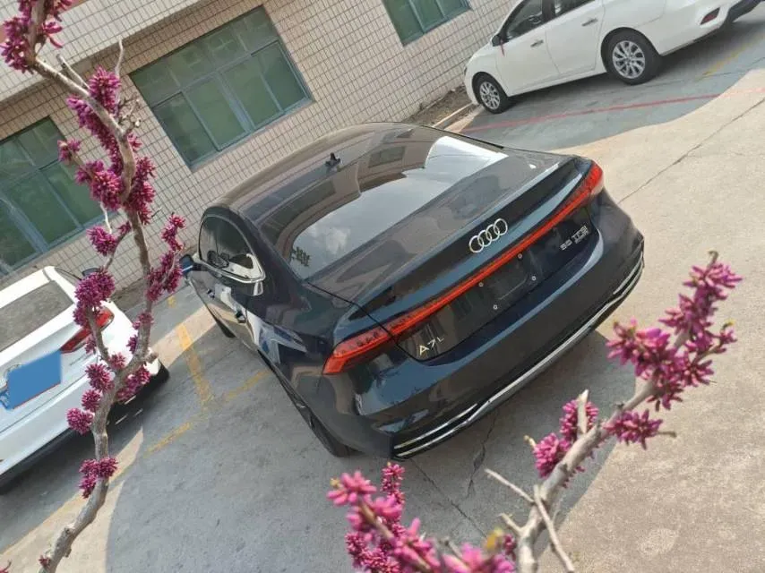 2022 Audi A7L 3.0T 340HP V6 7DCT,autocango,china used car exporter,china ev exporter,chinese used car exporter,chinese used ev exporter