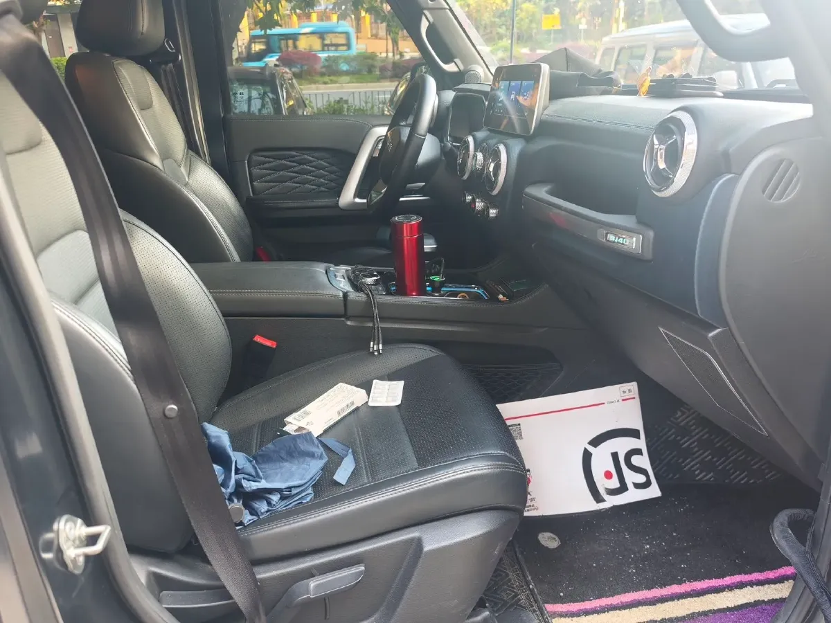 2024 Beijing BJ40 2.0T 163HP L4 8AT,autocango,china used car exporter,china ev exporter,chinese used car exporter,chinese used ev exporter