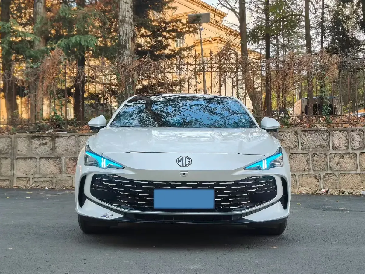 2023 MG 7 1.5T 188HP L4 7DCT,autocango,china used car exporter,china ev exporter,chinese used car exporter,chinese used ev exporter
