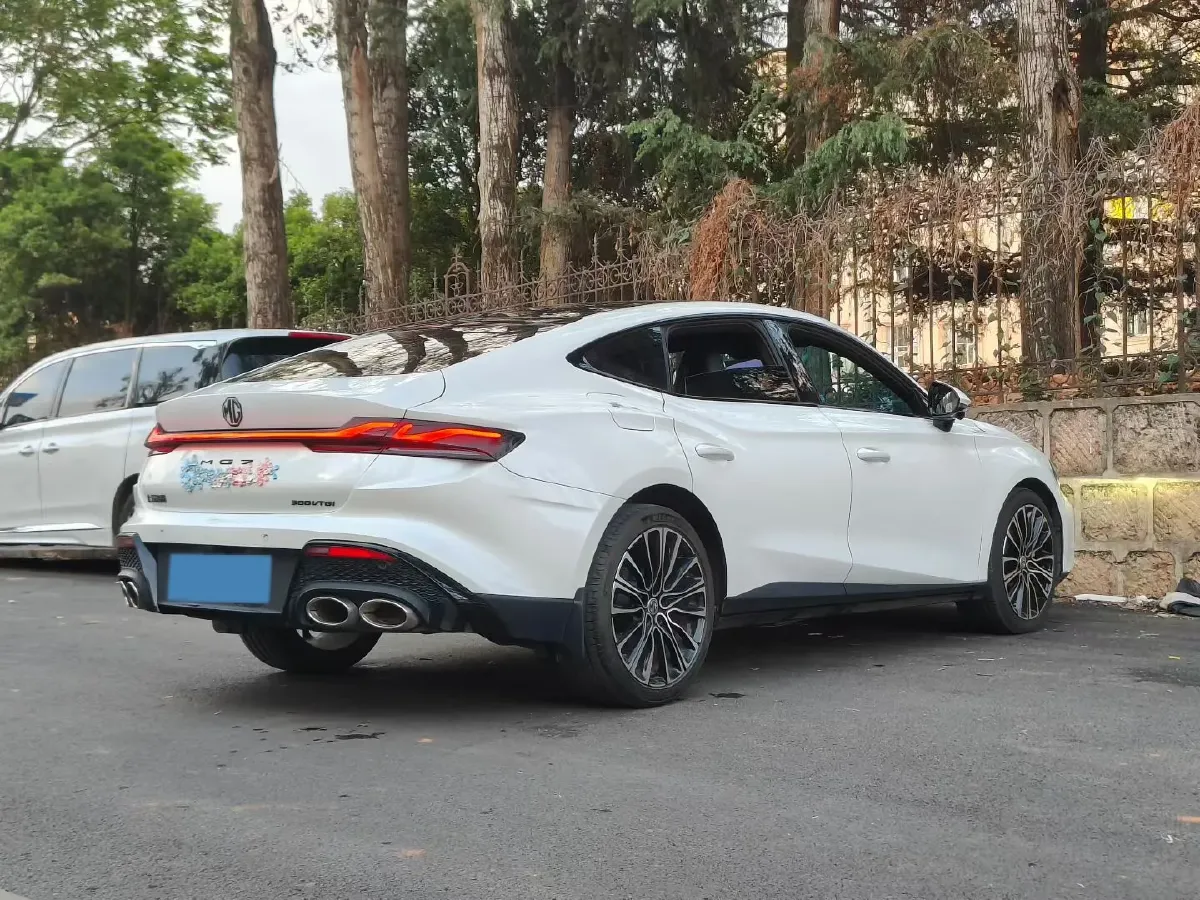 2023 MG 7 1.5T 188HP L4 7DCT,autocango,china used car exporter,china ev exporter,chinese used car exporter,chinese used ev exporter