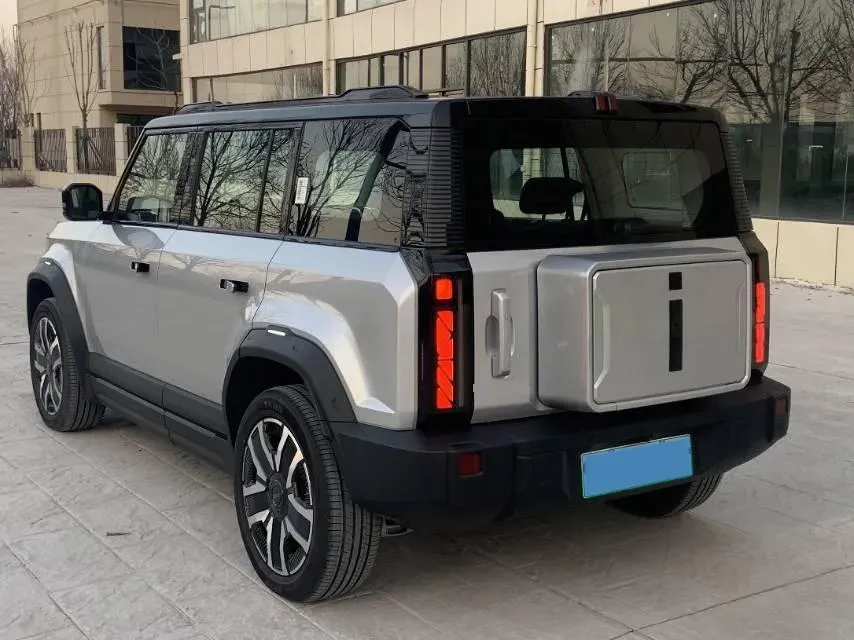 2024 Dongfeng RuiQi 7 2.0T 228HP L4 8AT,autocango,china used car exporter,china ev exporter,chinese used car exporter,chinese used ev exporter