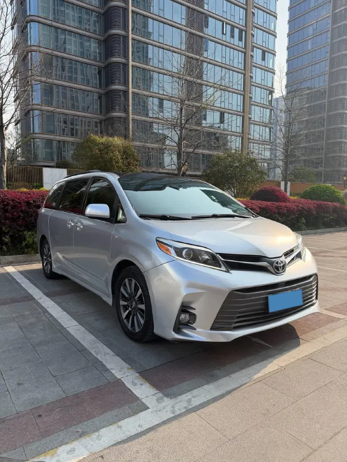 2018 Toyota Highlander 2.0T 220HP L4 6AT,autocango,china used car exporter,china ev exporter,chinese used car exporter,chinese used ev exporter