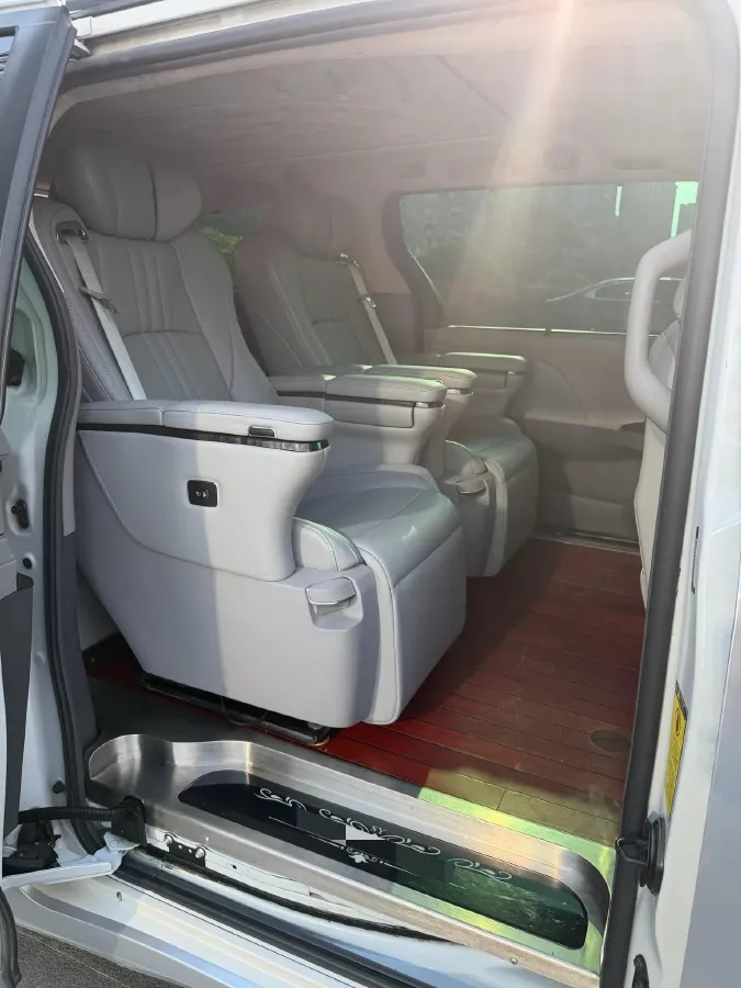 2018 Toyota Highlander 2.0T 220HP L4 6AT,autocango,china used car exporter,china ev exporter,chinese used car exporter,chinese used ev exporter