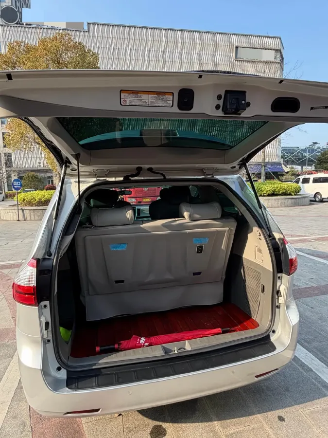 2018 Toyota Highlander 2.0T 220HP L4 6AT,autocango,china used car exporter,china ev exporter,chinese used car exporter,chinese used ev exporter